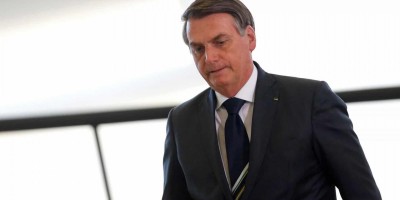 Bolsonaro deixa hospital em São Paulo e volta para Brasília