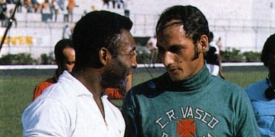 Morre o goleiro do milésimo gol de Pelé