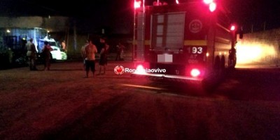 Caminhão pega fogo dentro de transportadora na capital