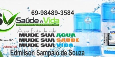 Água alcalina é mais saudável e ajuda a diminuir o inchaço