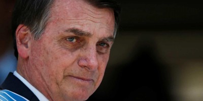 Bolsonaro anuncia PL sobre excludente de ilicitude