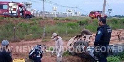 ATUALIZADA: CAPOTAMENTO NA ESTRADA DA PENAL DEIXA DOIS MORTOS