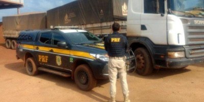 Homem de 66 anos é preso com carreta adulterada na BR-364
