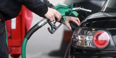 Petrobras eleva em 4% preço da gasolina nas refinarias