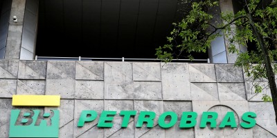 Petrobras reajusta preço do gás de cozinha em 4%