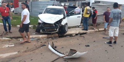 PORTO VELHO: Motorista foge após cometer grave acidente