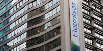 Eletrobras está condenada à morte, diz Paulo Guedes