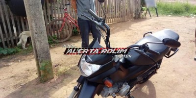 Moto furtada é recuperada pela Polícia Militar em Rolim de Moura