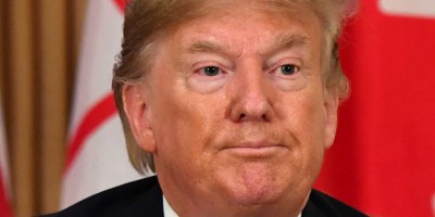 Relatório do 'impeachment' acusa Trump de abuso de poder