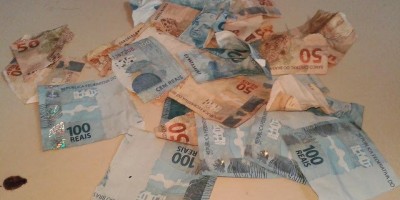 No Mato Grosso, homem rasga cerca de R$500,00 na frente de PM e foge