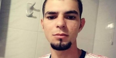 Pai e madrasta negam que desentendimento tenha sido a causa de suicídio de jovem em...