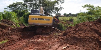 Secretaria de Obras recupera ponte que foi queimada por vândalos em Rolim de Moura