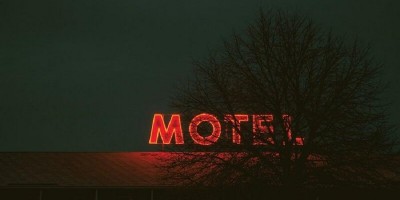 Menina de 15 anos morre em motel após relação sexual com dois homens