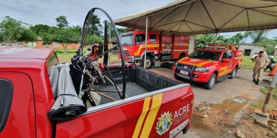 Bombeiros retomam buscas em floresta por avião que pode ter caído no Acre com ajuda de...