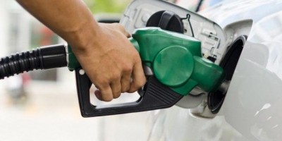 Preço da gasolina cai 9,5% e diesel 6,5% já a partir desta sexta-feira, 13