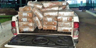 Polícia Federal apreende em RO três toneladas de carne de frango que seriam levadas...