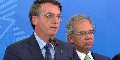 Bolsonaro sanciona, com vetos, auxílio de R$ 600 mensais a trabalhadores informais