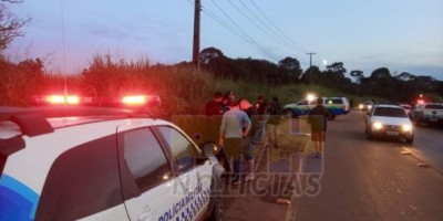 Bandidos trocam tiros com a policial civil e sequestram vítimas na zona sul de Porto...