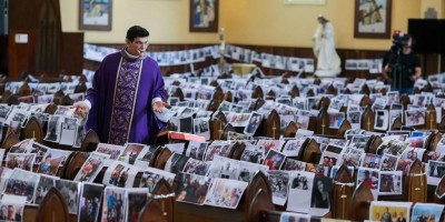 Com coronavírus e sem povo, católicos têm Semana Santa de vazio existencial e ritos...