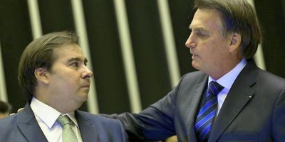 Bolsonaro acusa Rodrigo Maia de conspiração e diz que atuação do presidente da...
