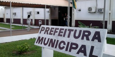 Prefeitura de Rolim de Moura diz que irá retomar 27 Km de asfalto que estavam parados