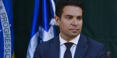 Ministro do STF suspende decreto de nomeação do diretor-geral da PF