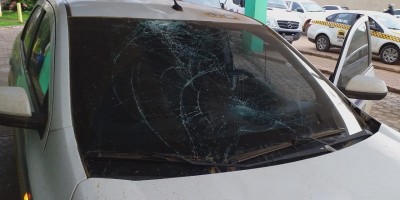 Criança de bicicleta é violentamente atropela por táxi em Porto Velho