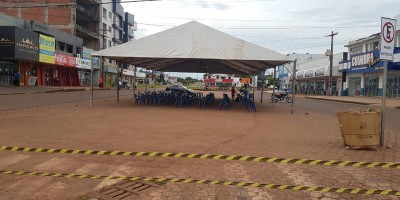 Prefeitura de Rolim de Moura interdita ruas e disponibiliza tendas e cadeiras para...
