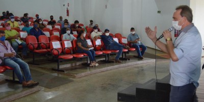 Prefeitura de Rolim de Moura se reúne com feirantes para combater coronavírus