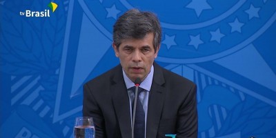 Ministro da Saúde diz que bloqueio total (lockdown) será necessário em várias cidades