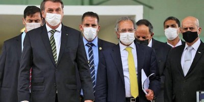 Bolsonaro, Guedes e empresários vão a pé ao STF para pressionar pelo fim do isolamento...