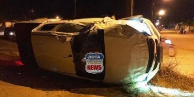 Com sinais de embriaguez, mulher é presa após capotar carro com três filhos em Vilhena