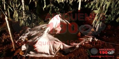 Corpo de homem é encontrado com facada no coração às margens de rio na área rural de...