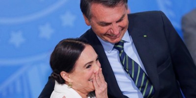 Regina Duarte deixa comando da secretaria de Cultura do governo Bolsonaro