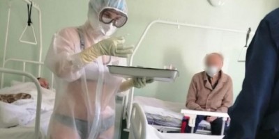 Enfermeira é suspensa de hospital após atender pacientes com Covid-19 apenas de lingerie