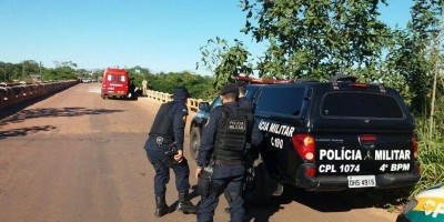 Após negociação, jovem que queria cometer suicídio desiste de pular no Rio Machado,...