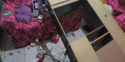 Marido é preso após chegar em casa causando destruição e agredindo esposa