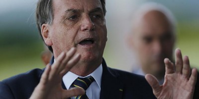 Bolsonaro volta a dizer que pode liberar mais parcelas do auxílio emergencial
