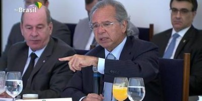 Guedes confirma prorrogação por dois meses do auxílio emergencial e criação do Renda...