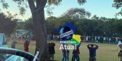 Polícia Militar faz cumprir decreto e acaba com partida de futebol em Ji-Paraná