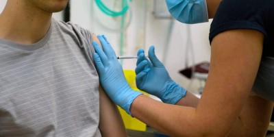 Vacina de Oxford contra Covid-19 começa a ser testada em profissionais de saúde de SP