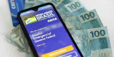 Governo aceita pagar mais duas parcelas de R$ 600 do auxílio emergencial