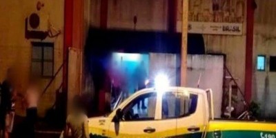 Homem denuncia namorado violento por agressão e cárcere privado