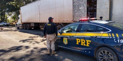 PRF apreende medicamentos que eram transportados irregularmente