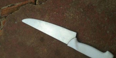 Adolescente tenta matar padrasto durante briga por causa de som alto