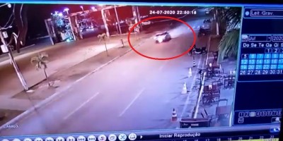 Vídeo mostra carro atropelando ciclista em trágico acidente em Porto Velho