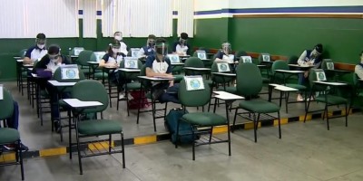 Governo de Manaus anuncia volta às aulas em 10 de agosto