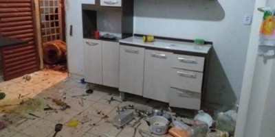 Empresário destrói móveis e ameaça matar mulher por impedi-lo de usar droga