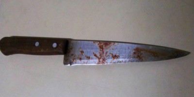 Homem vai ao banheiro e, ao retornar, encontra irmão com faca cravada no corpo em Vilhena