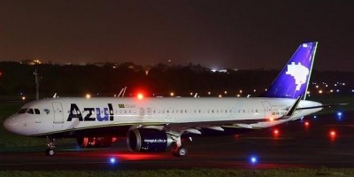 Motor de avião da Azul pega fogo antes de pousar em aeroporto de Porto Velho